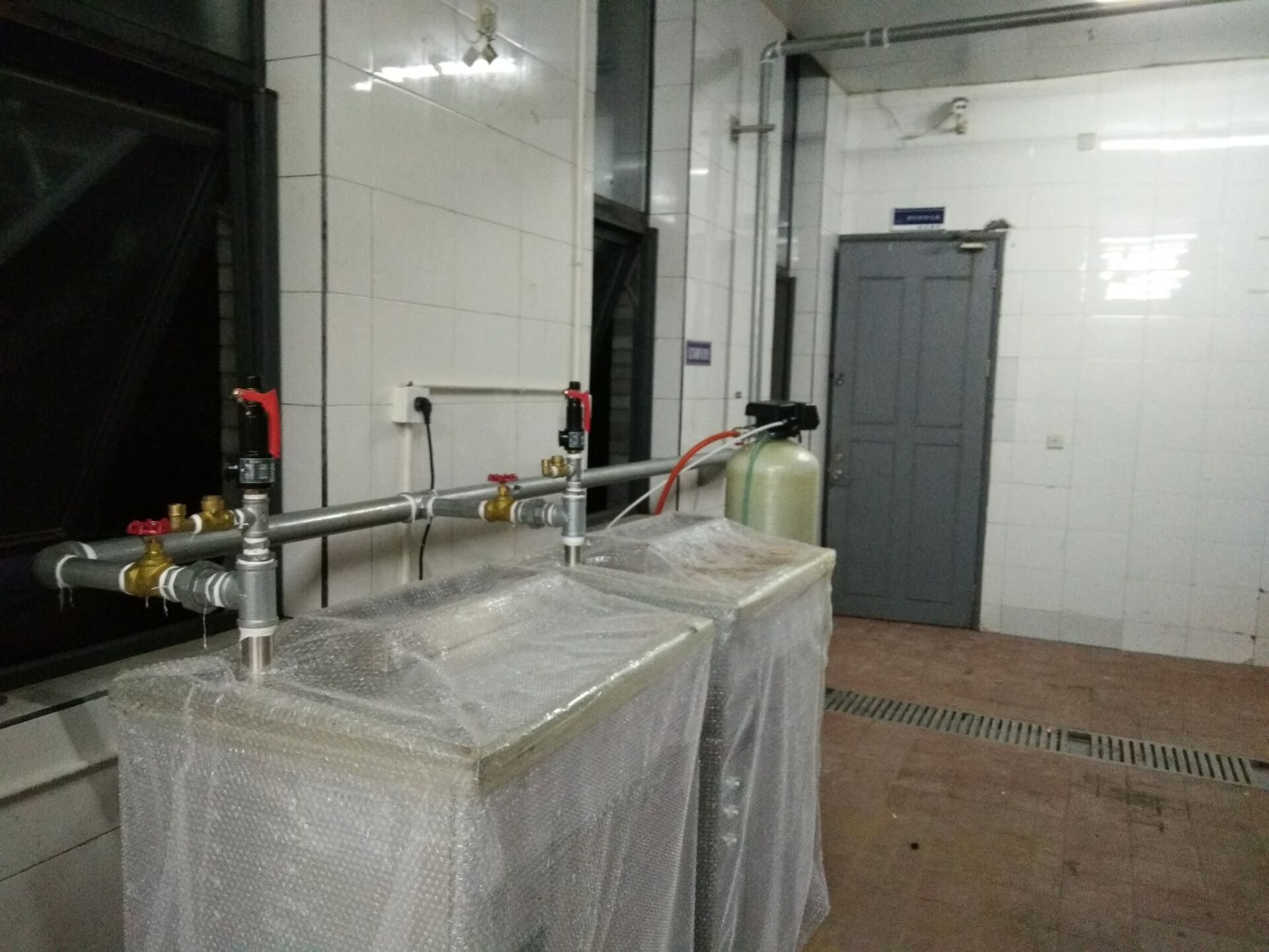 我司明萊能源現(xiàn)擬采用燃?xì)庹羝麢C(jī)對杭州科技職業(yè)技術(shù)學(xué)院食堂進(jìn)行蒸汽節(jié)能改造